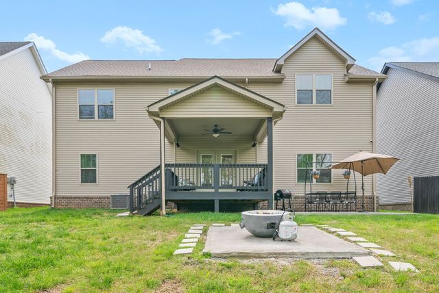 741 Buffalo Ford Dr, Clarksville, TN 37042