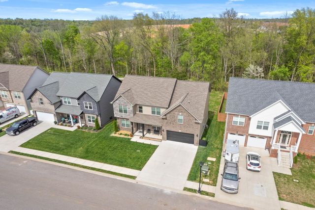 741 Buffalo Ford Dr, Clarksville, TN 37042
