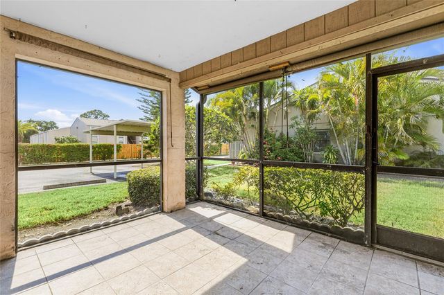 5683 SUMMERSIDE LANE 25A, Sarasota, FL 34231