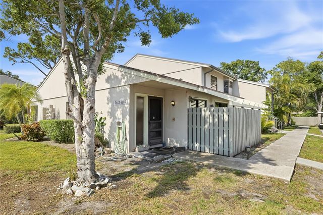 5683 SUMMERSIDE LANE 25A, Sarasota, FL 34231