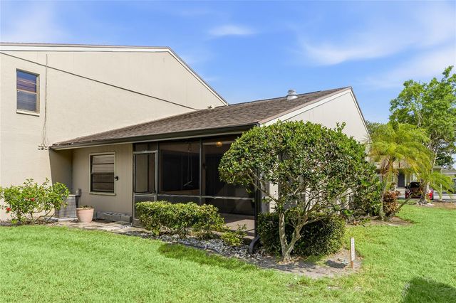 5683 SUMMERSIDE LANE 25A, Sarasota, FL 34231