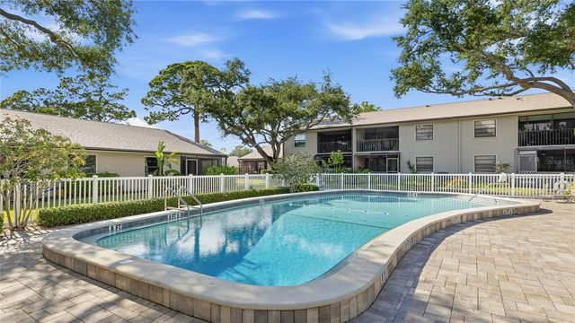 5683 SUMMERSIDE LANE 25A, Sarasota, FL 34231