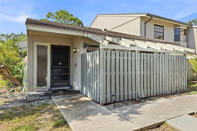 5683 SUMMERSIDE LANE 25A, Sarasota, FL 34231