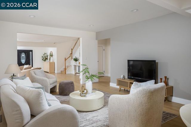 364 Patina Ct, Walnut Creek, CA 94597