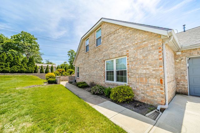 3065 W Applewood Court, Muncie, IN 47304