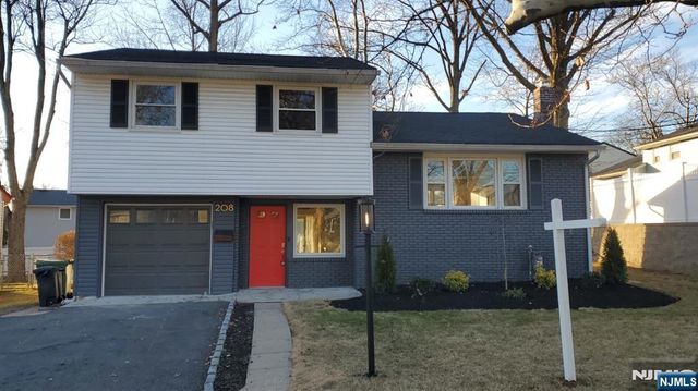 208 Holly Drive, Roselle, NJ 07203
