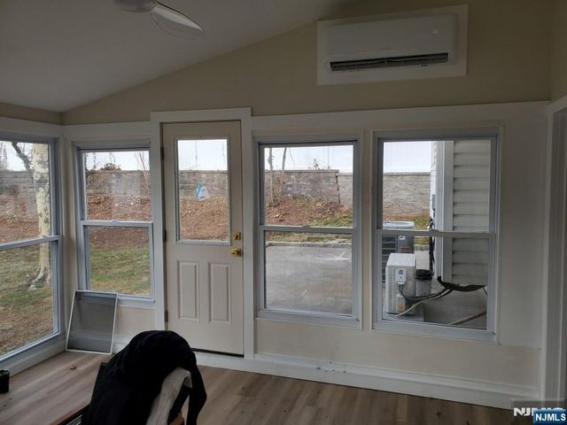 208 Holly Drive, Roselle, NJ 07203