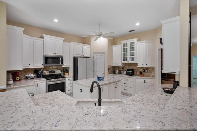 6617 POLEY CREEK DRIVE W, Lakeland, FL 33811