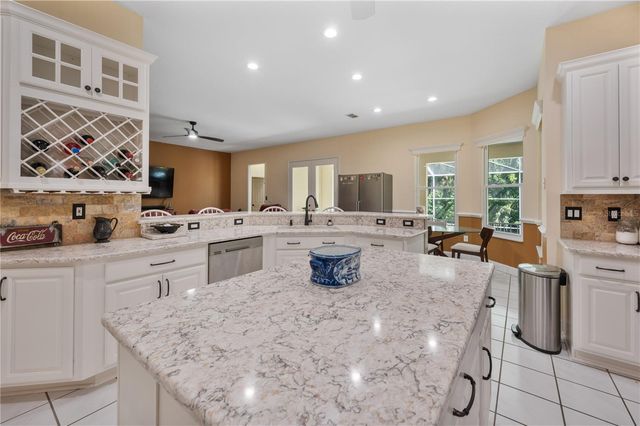 6617 POLEY CREEK DRIVE W, Lakeland, FL 33811