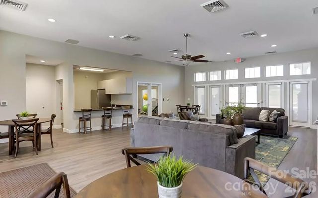 1367 Knob Creek Drive, Gastonia, NC 28054