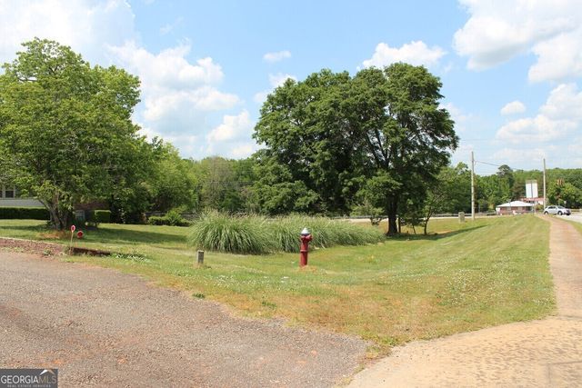 5246 U S Highway 441 S, Nicholson, GA 30565
