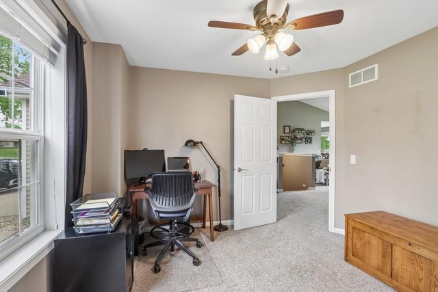 809 Brookstone Crest, Mount Horeb, WI 53572