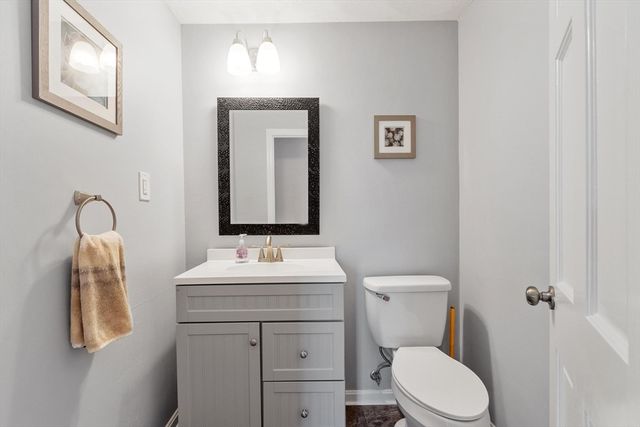 132 Wellman Avenue 132, Chelmsford, MA 01863