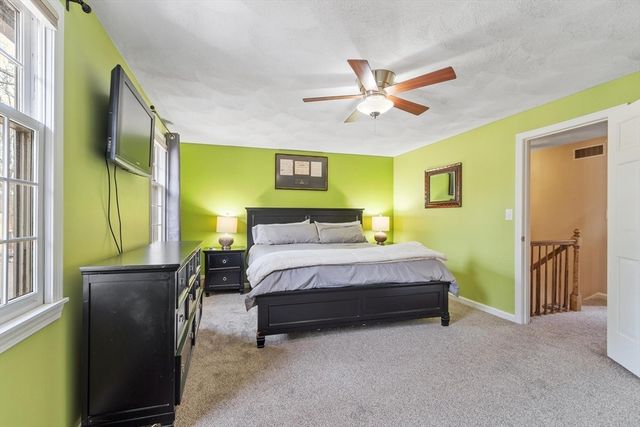 132 Wellman Avenue 132, Chelmsford, MA 01863