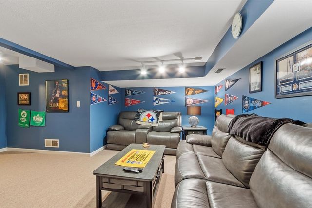 132 Wellman Avenue 132, Chelmsford, MA 01863