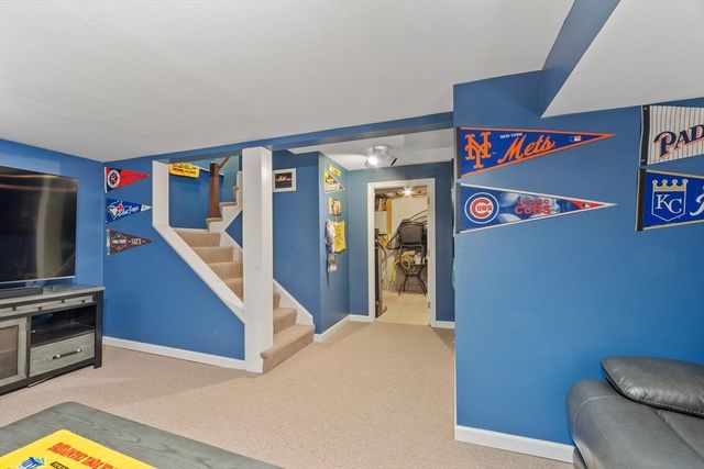 132 Wellman Avenue 132, Chelmsford, MA 01863