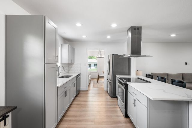 2341 Pinebluff Drive, Dallas, TX 75228