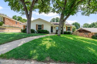 2341 Pinebluff Drive, Dallas, TX 75228