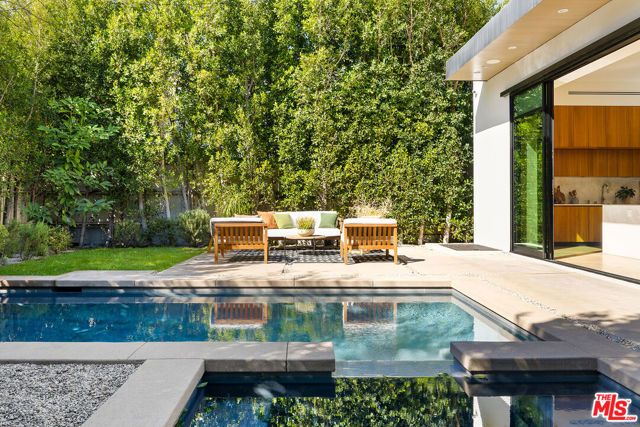8732 Rangely Avenue, West Hollywood, CA 90048