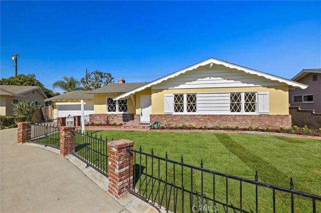 278 N Citrus, Orange, CA 92868