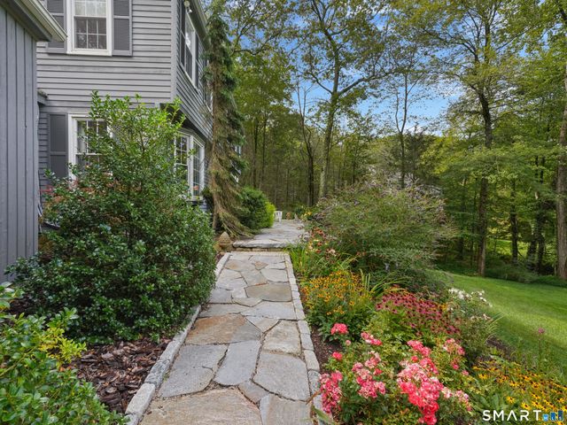 10 Stephanie Drive, New Milford, CT 06776