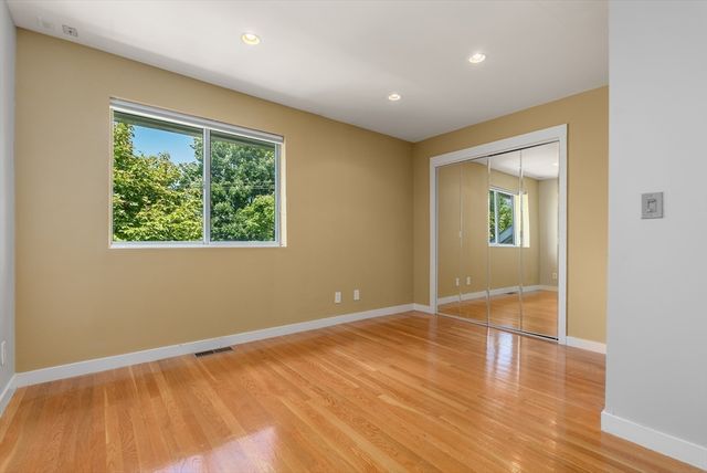 20 Ship Ave 14, Medford, MA 02155