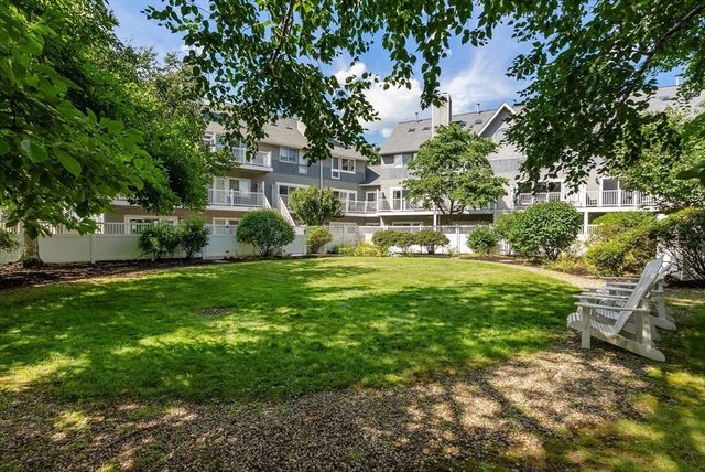 20 Ship Ave 14, Medford, MA 02155