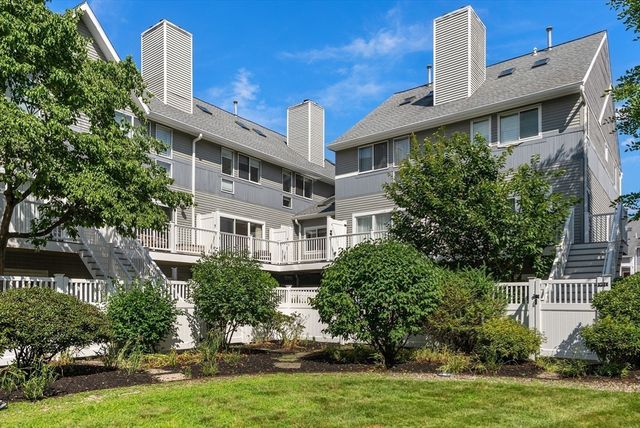 20 Ship Ave 14, Medford, MA 02155
