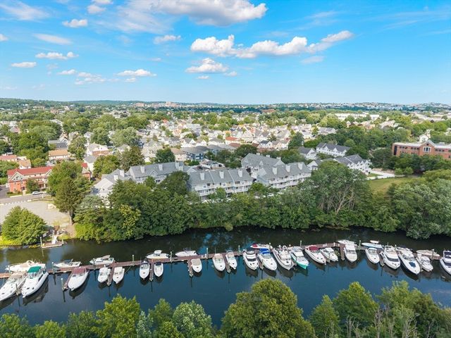 20 Ship Ave 14, Medford, MA 02155