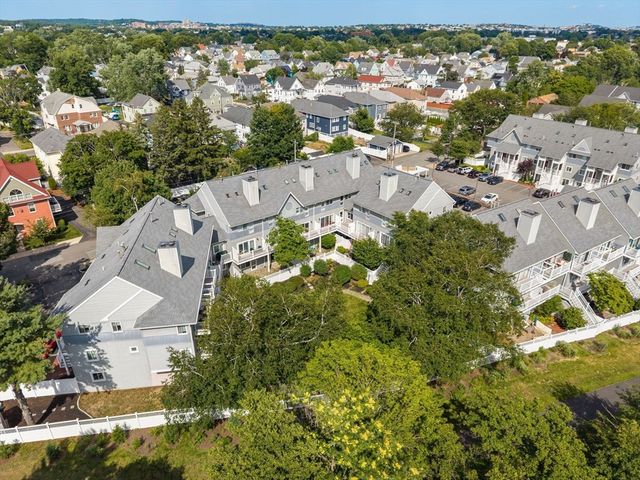 20 Ship Ave 14, Medford, MA 02155