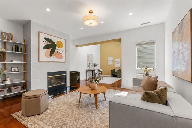 20 Ship Ave 14, Medford, MA 02155