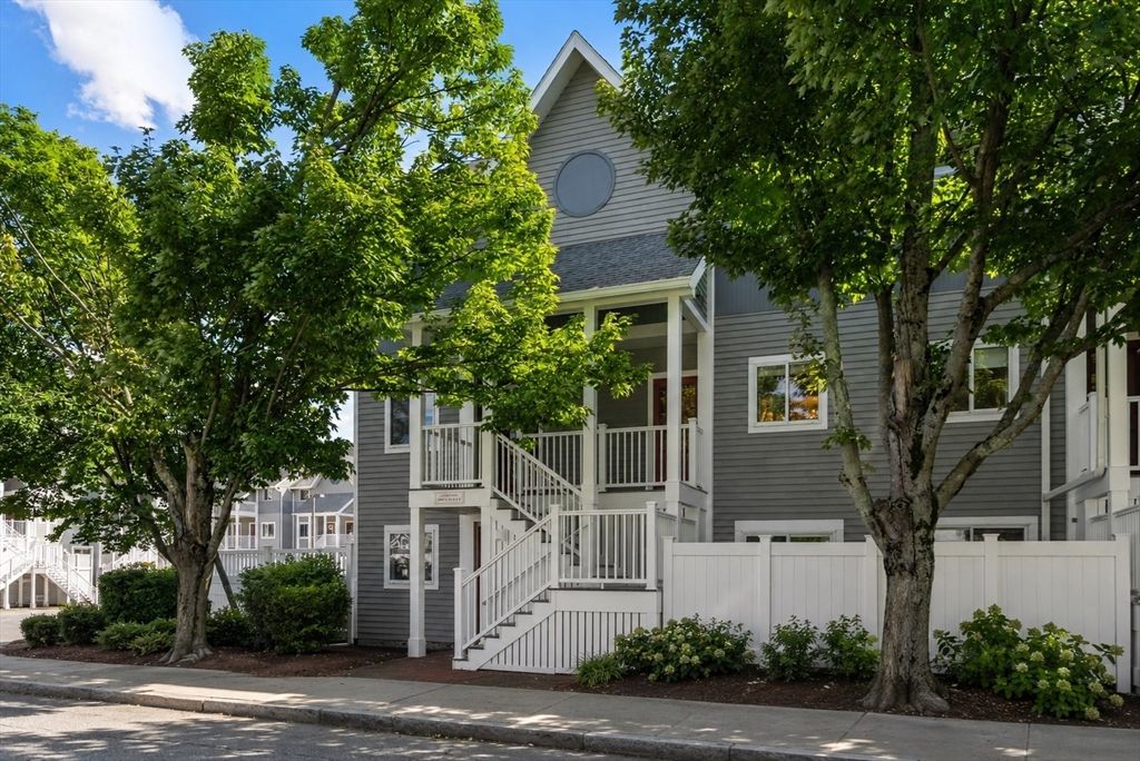 20 Ship Ave 14, Medford, MA 02155
