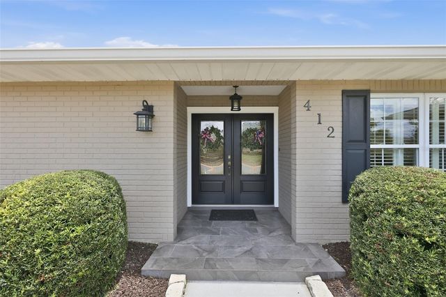 412 STONEHAM DRIVE, Sun City Center, FL 33573