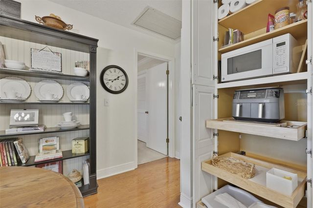 412 STONEHAM DRIVE, Sun City Center, FL 33573