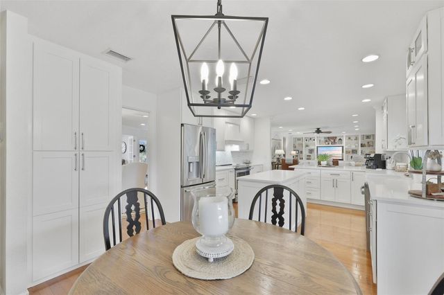 412 STONEHAM DRIVE, Sun City Center, FL 33573