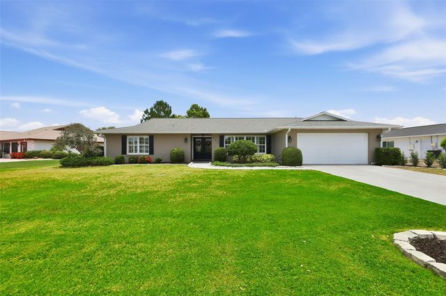 412 STONEHAM DRIVE, Sun City Center, FL 33573
