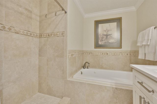 412 STONEHAM DRIVE, Sun City Center, FL 33573