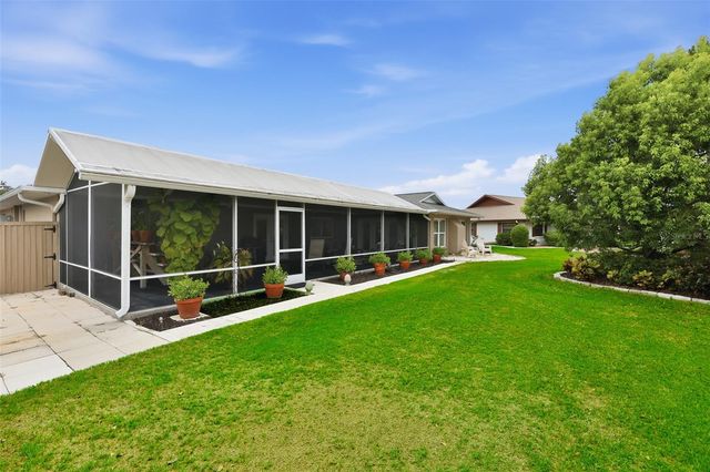 412 STONEHAM DRIVE, Sun City Center, FL 33573