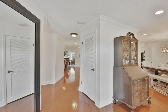 412 STONEHAM DRIVE, Sun City Center, FL 33573