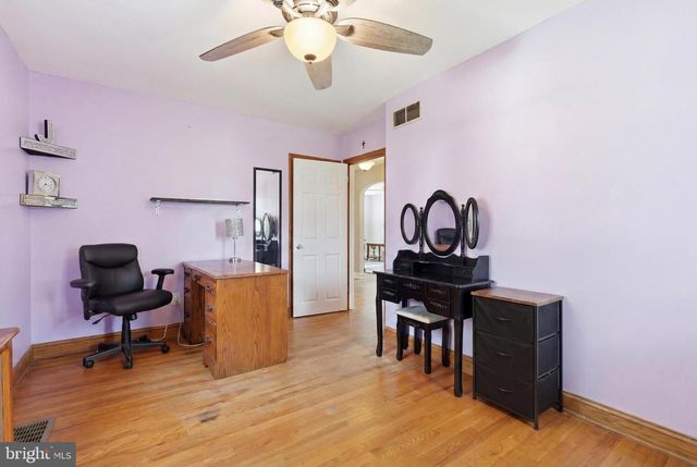 418 BUCHANAN AVE, Folsom, PA 19033