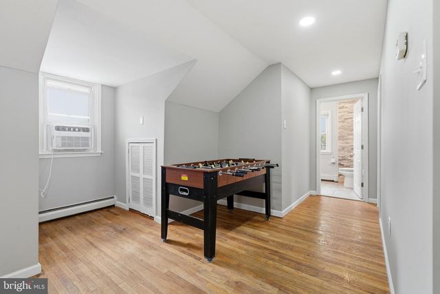 418 BUCHANAN AVE, Folsom, PA 19033