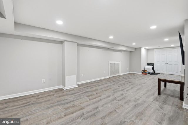 418 BUCHANAN AVE, Folsom, PA 19033