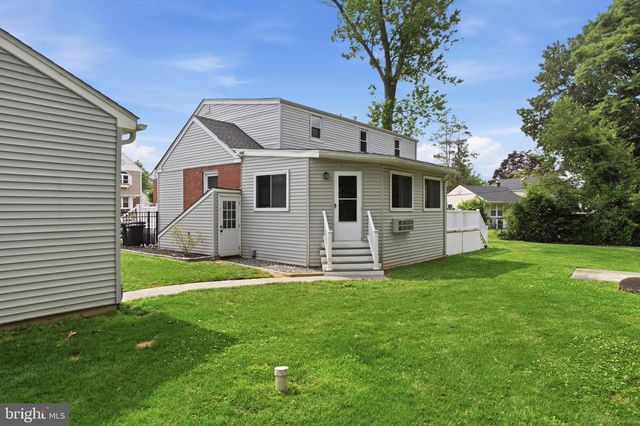 418 BUCHANAN AVE, Folsom, PA 19033