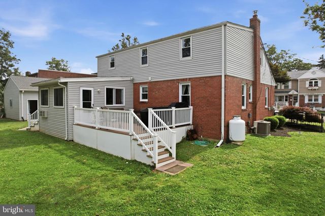 418 BUCHANAN AVE, Folsom, PA 19033