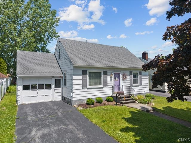 409 Orwood Place, Salina, NY 13208