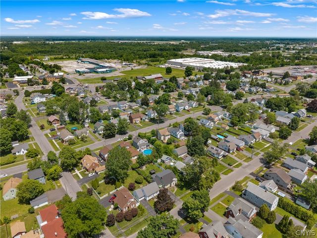 409 Orwood Place, Salina, NY 13208