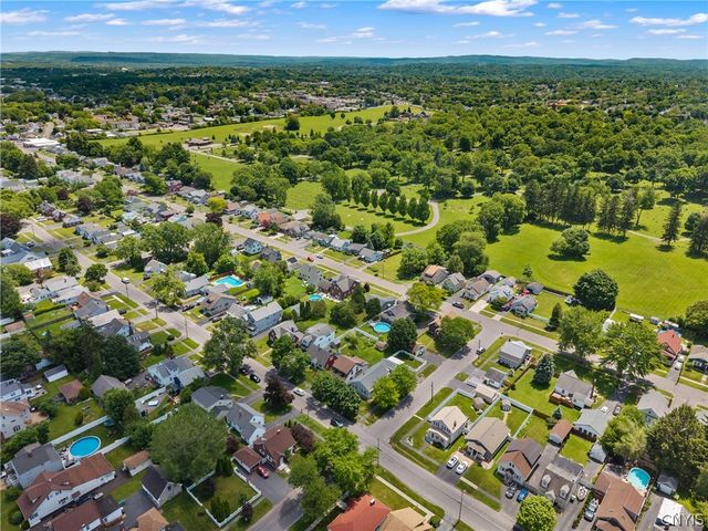 409 Orwood Place, Salina, NY 13208