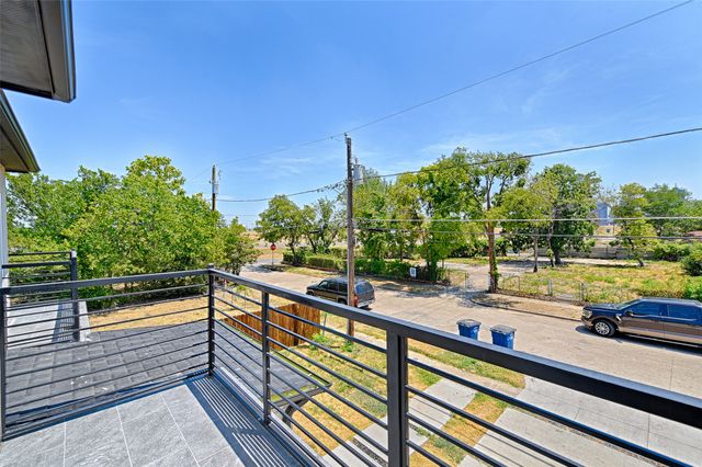 3319 Wake Street, Dallas, TX 75212