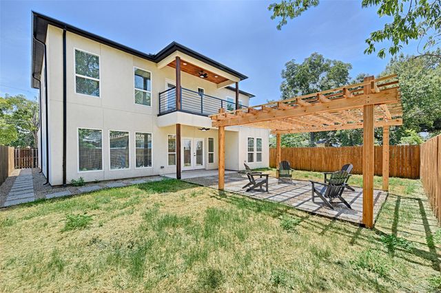 3319 Wake Street, Dallas, TX 75212