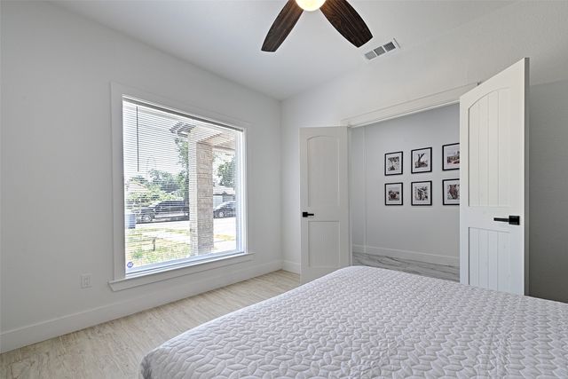 3319 Wake Street, Dallas, TX 75212